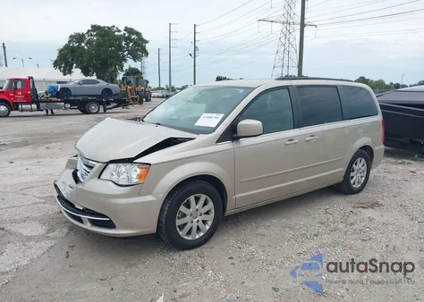 2015 Chrysler Town & Country Lx z USA, uszkodzony, nr VIN 2C4RC1AGXFR675529